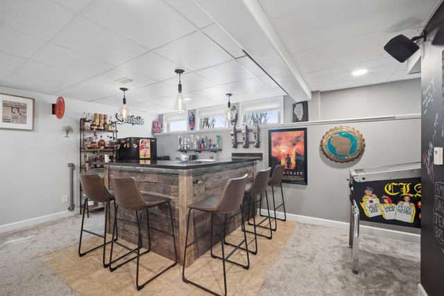 9N930 Koshare Circle, Elgin, IL 60124