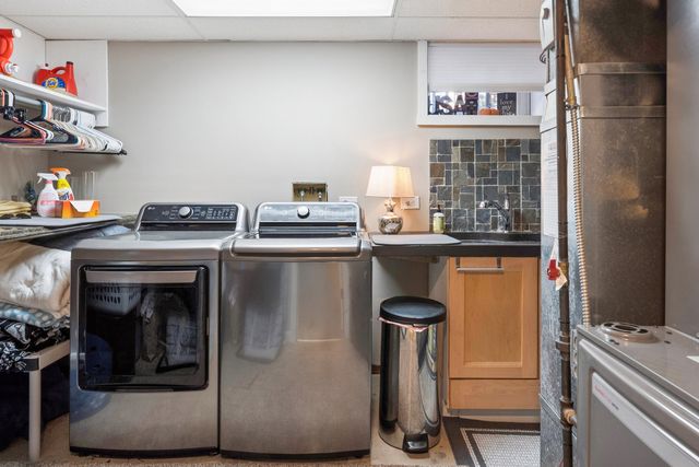 9N930 Koshare Circle, Elgin, IL 60124