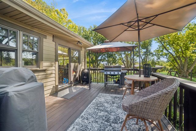 9N930 Koshare Circle, Elgin, IL 60124