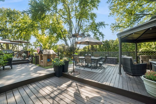 9N930 Koshare Circle, Elgin, IL 60124