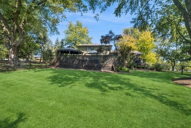 9N930 Koshare Circle, Elgin, IL 60124