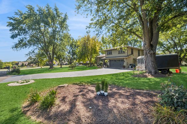 9N930 Koshare Circle, Elgin, IL 60124