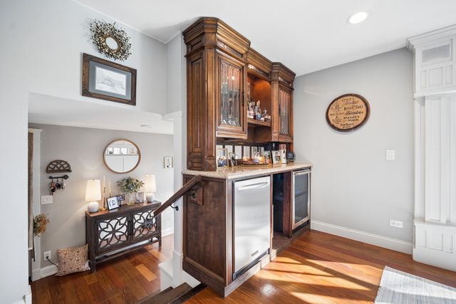 9N930 Koshare Circle, Elgin, IL 60124