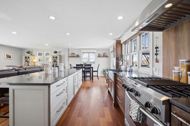 9N930 Koshare Circle, Elgin, IL 60124