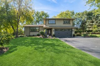9N930 Koshare Circle, Elgin, IL 60124
