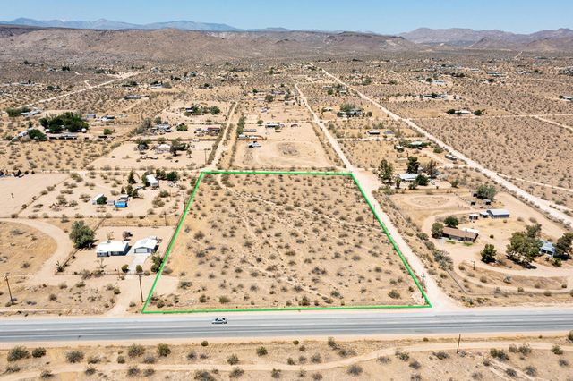 56045 Vin Rose Lane, Yucca Valley, CA 92284