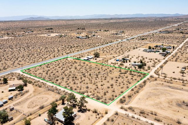 56045 Vin Rose Lane, Yucca Valley, CA 92284