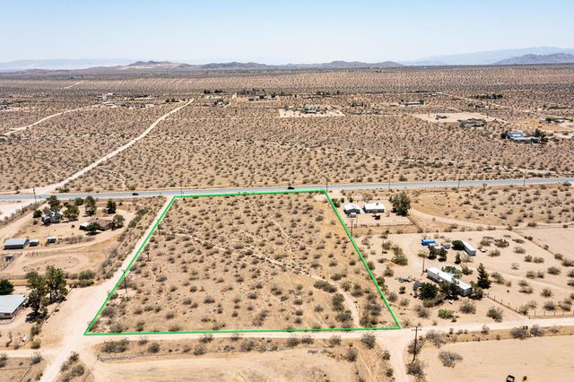 56045 Vin Rose Lane, Yucca Valley, CA 92284