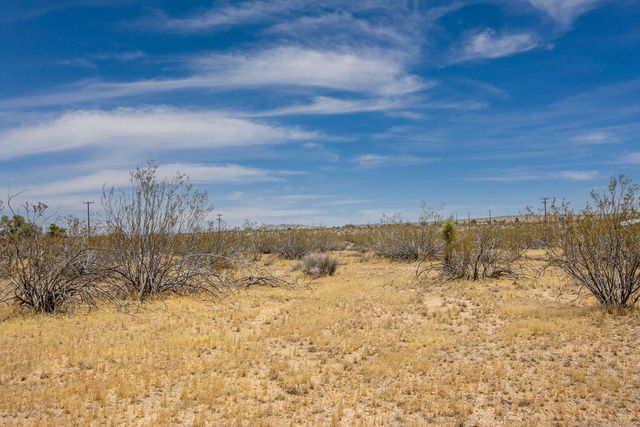 56045 Vin Rose Lane, Yucca Valley, CA 92284