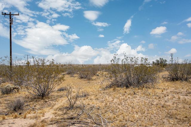 56045 Vin Rose Lane, Yucca Valley, CA 92284