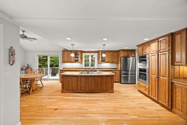 95 Little Herring Pond Rd, Plymouth, MA 02360