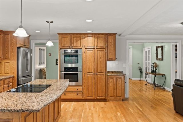 95 Little Herring Pond Rd, Plymouth, MA 02360