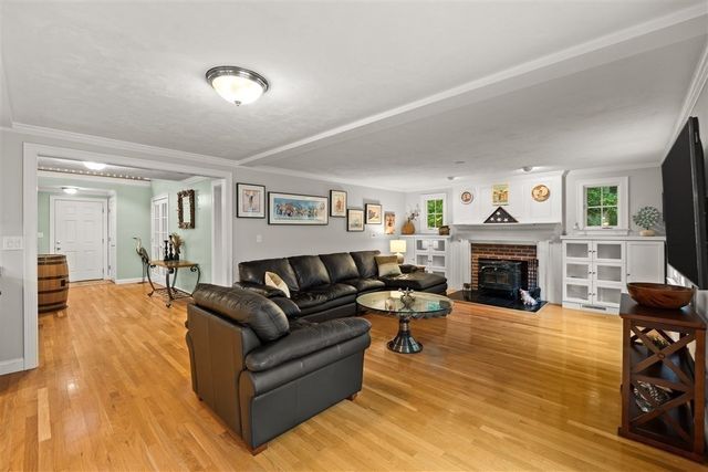 95 Little Herring Pond Rd, Plymouth, MA 02360