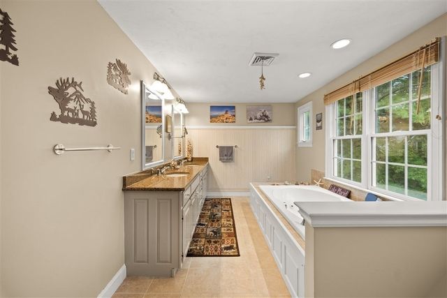 95 Little Herring Pond Rd, Plymouth, MA 02360