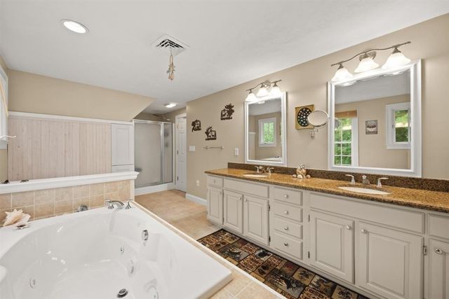95 Little Herring Pond Rd, Plymouth, MA 02360