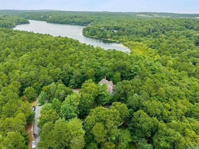 95 Little Herring Pond Rd, Plymouth, MA 02360