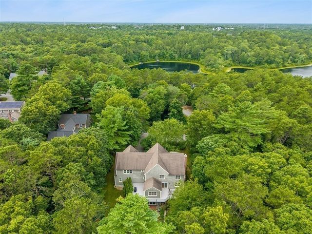 95 Little Herring Pond Rd, Plymouth, MA 02360
