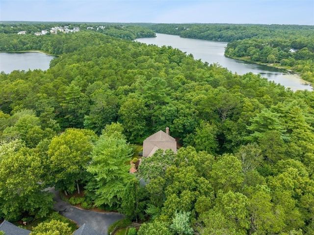 95 Little Herring Pond Rd, Plymouth, MA 02360