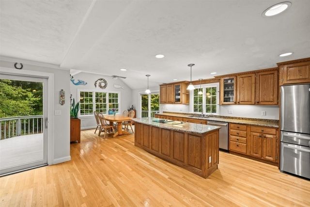 95 Little Herring Pond Rd, Plymouth, MA 02360
