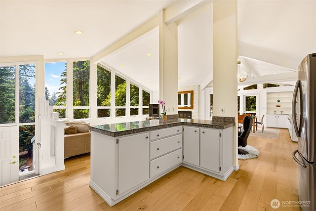 16224 195th Place NE, Woodinville, WA 98077