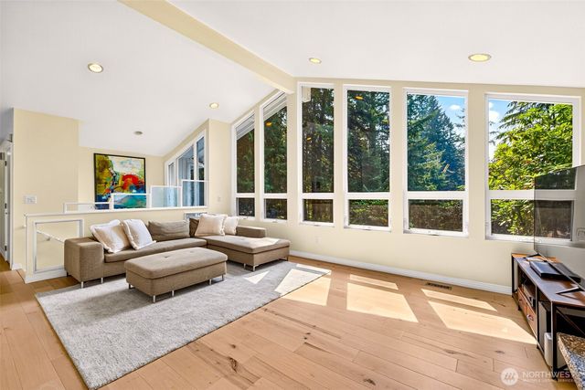 16224 195th Place NE, Woodinville, WA 98077