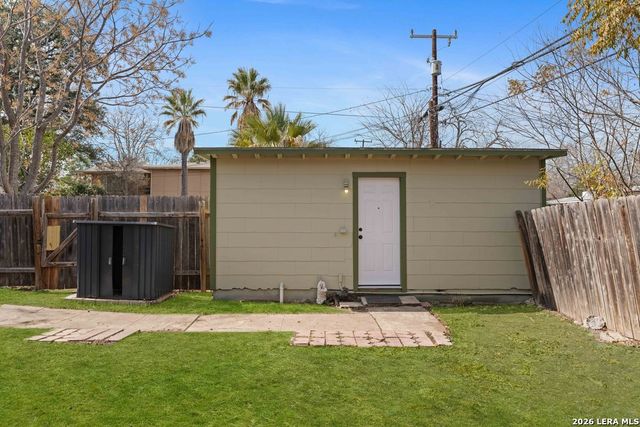 801 Rittiman Rd B, San Antonio, TX 78209