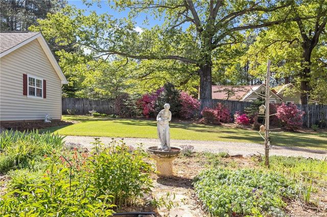 913 Pendergrass Road, Sanford, NC 27330