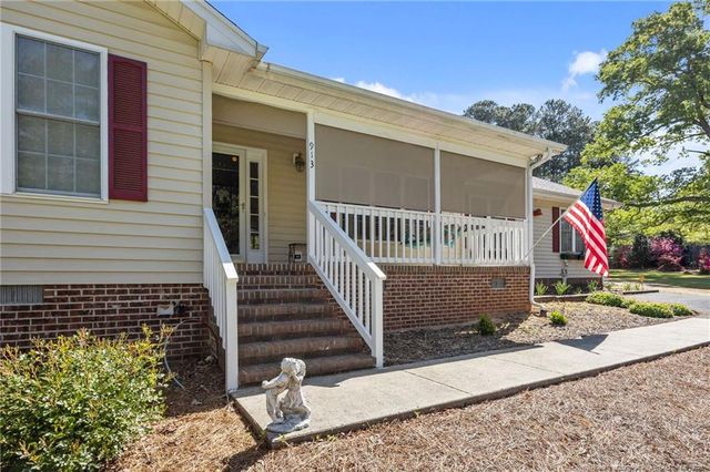 913 Pendergrass Road, Sanford, NC 27330