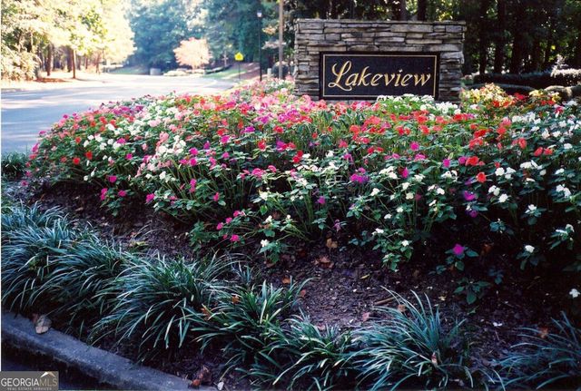 270 Lakeview Ridge W, Roswell, GA 30076