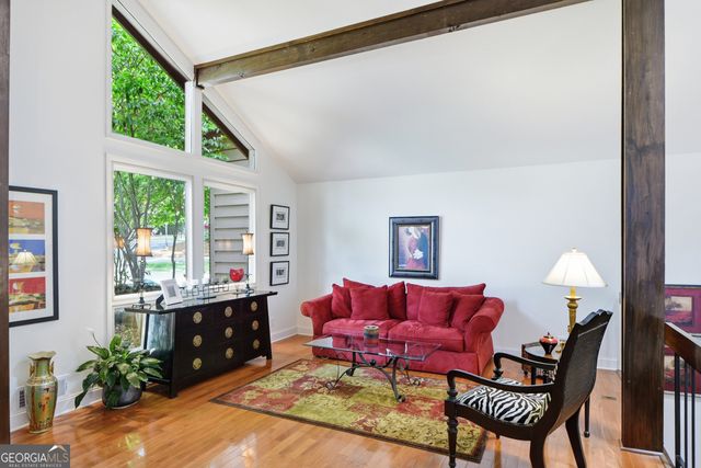 270 Lakeview Ridge W, Roswell, GA 30076