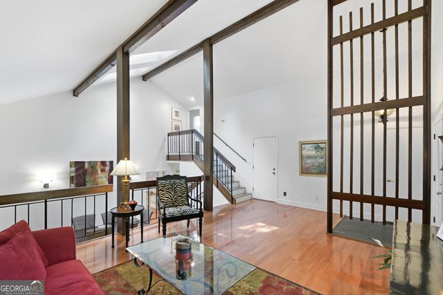 270 Lakeview Ridge W, Roswell, GA 30076