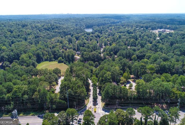 270 Lakeview Ridge W, Roswell, GA 30076