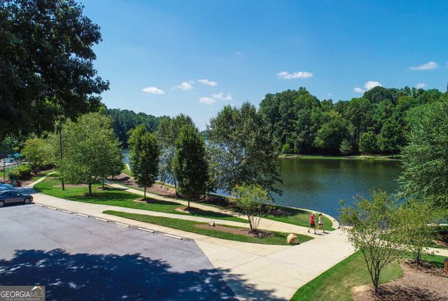 270 Lakeview Ridge W, Roswell, GA 30076