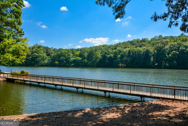 270 Lakeview Ridge W, Roswell, GA 30076