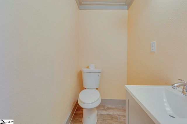 118 W D Avenue Extension, Easley, SC 29640