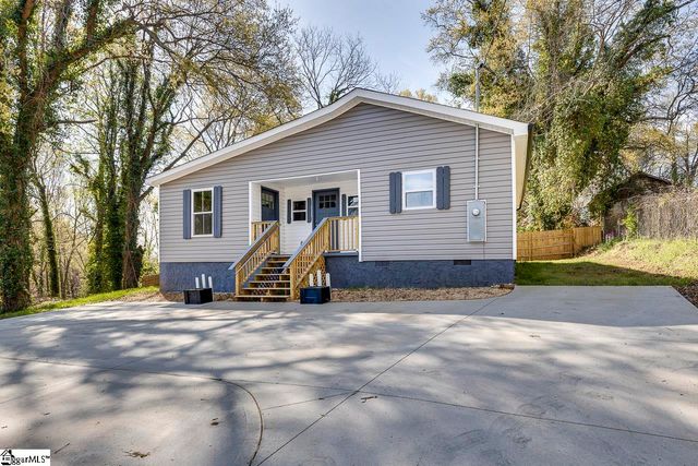 118 W D Avenue Extension, Easley, SC 29640