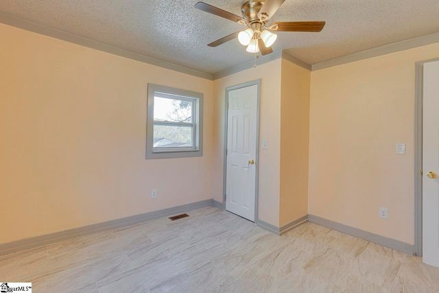 118 W D Avenue Extension, Easley, SC 29640