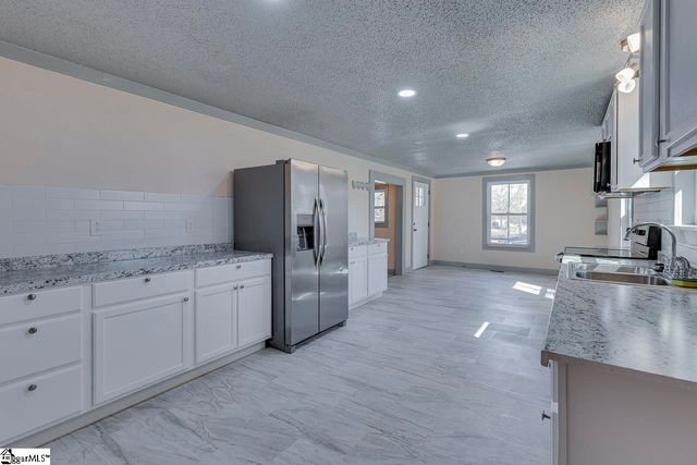 118 W D Avenue Extension, Easley, SC 29640