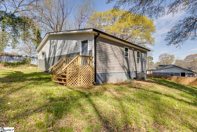118 W D Avenue Extension, Easley, SC 29640
