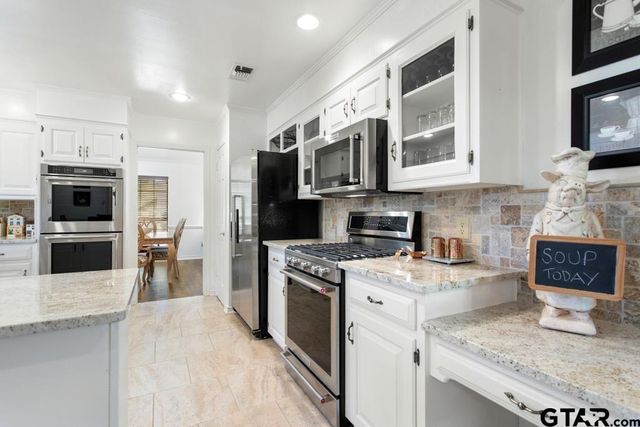 5701 Regents Row, Tyler, TX 75703