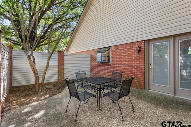 5701 Regents Row, Tyler, TX 75703