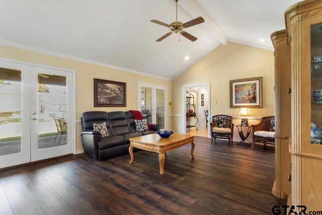 5701 Regents Row, Tyler, TX 75703