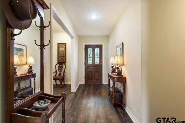 5701 Regents Row, Tyler, TX 75703