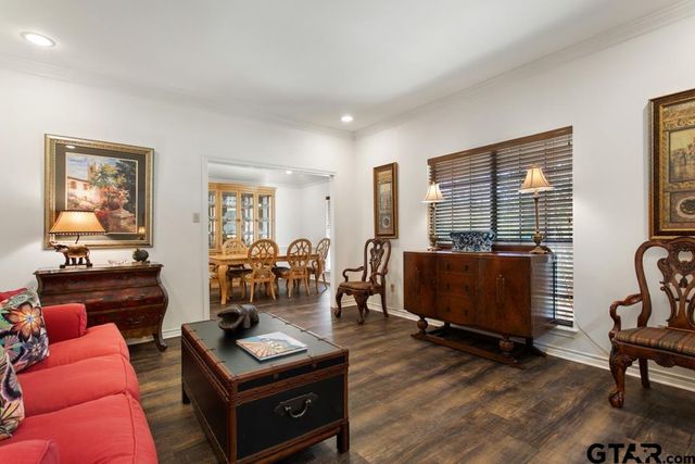 5701 Regents Row, Tyler, TX 75703