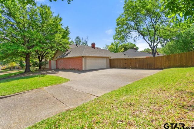 5701 Regents Row, Tyler, TX 75703