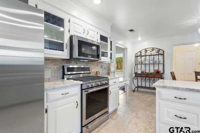 5701 Regents Row, Tyler, TX 75703