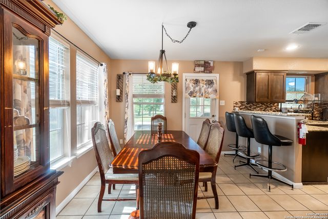 90 NINE PATCH DR, Poteet, TX 78065