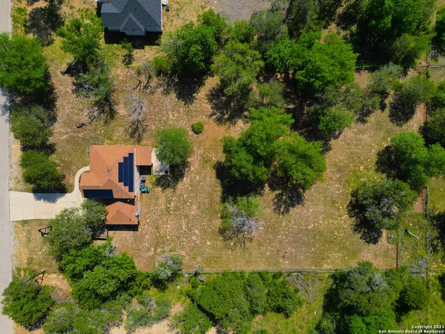 90 NINE PATCH DR, Poteet, TX 78065