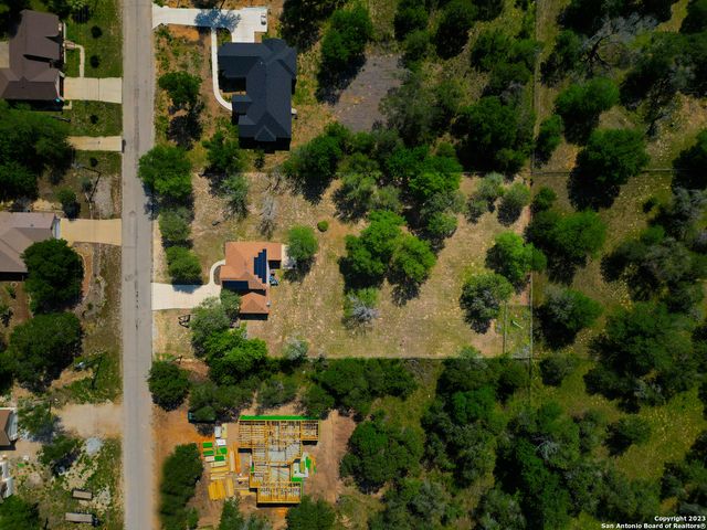 90 NINE PATCH DR, Poteet, TX 78065