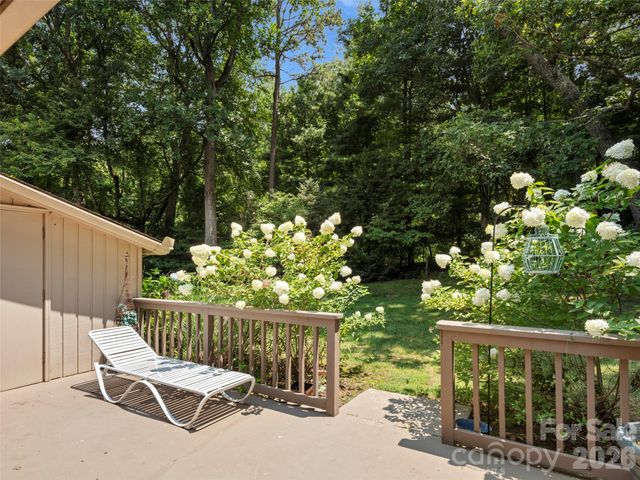 132 Cloverleaf Lane, Asheville, NC 28803